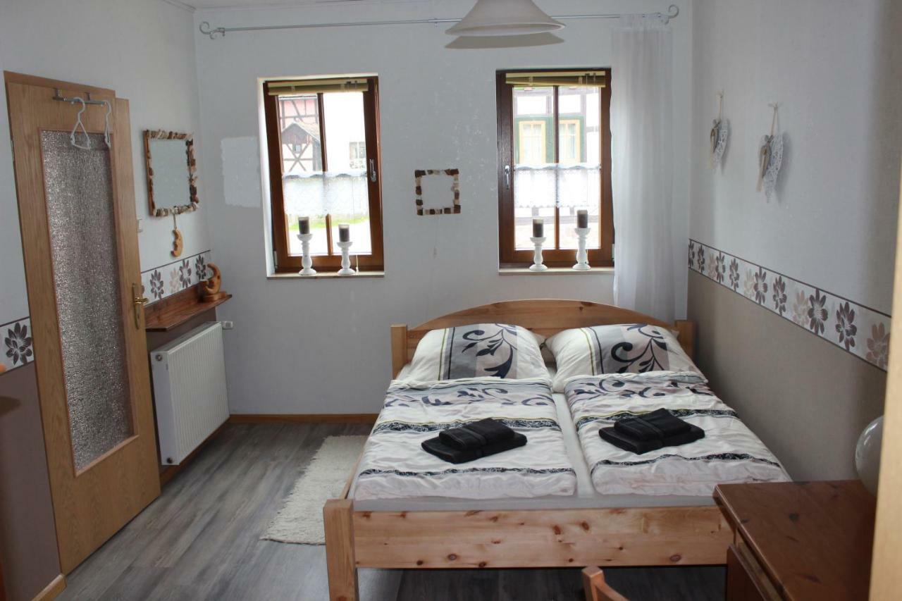 Ferienwohnung Schwarz Benshausen Exteriör bild